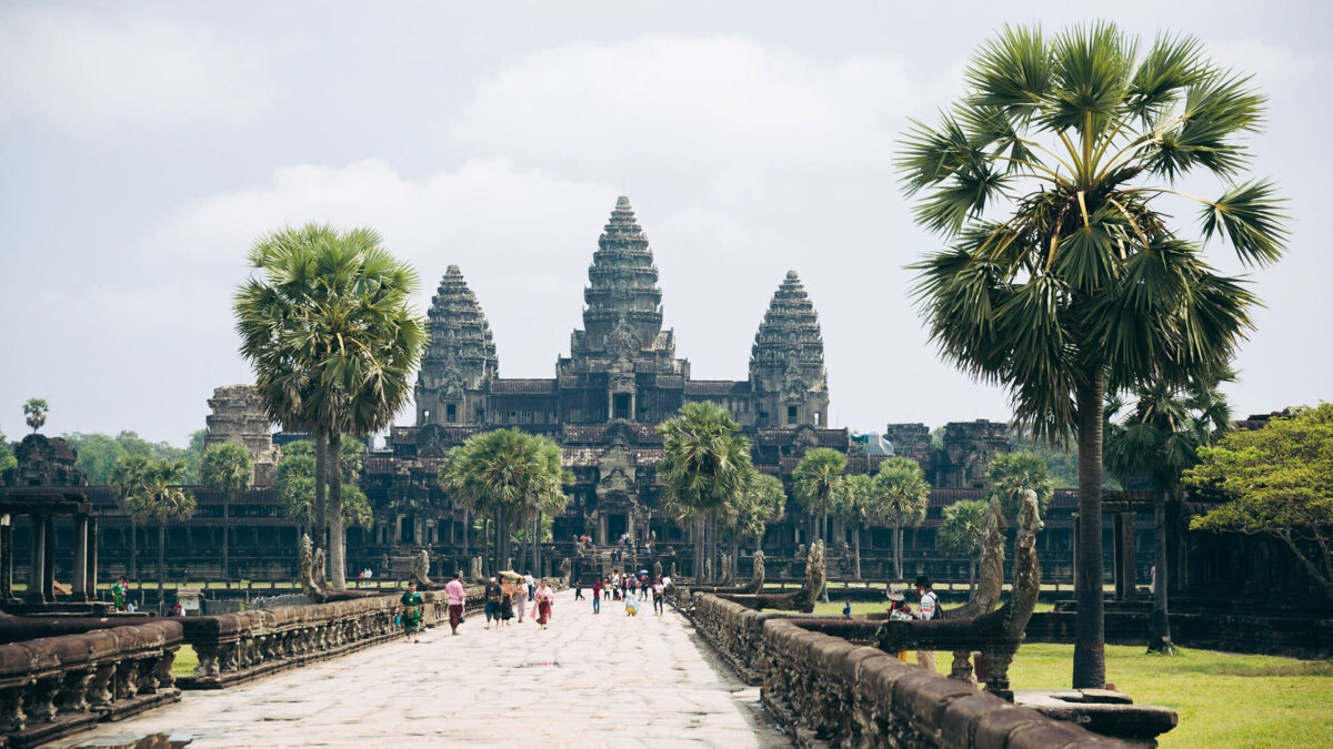 Angkor Wat main entrance - Siem Reap Cambodia