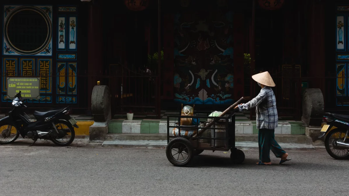 Vietnamese man in the street of Hoi An - Vietnam