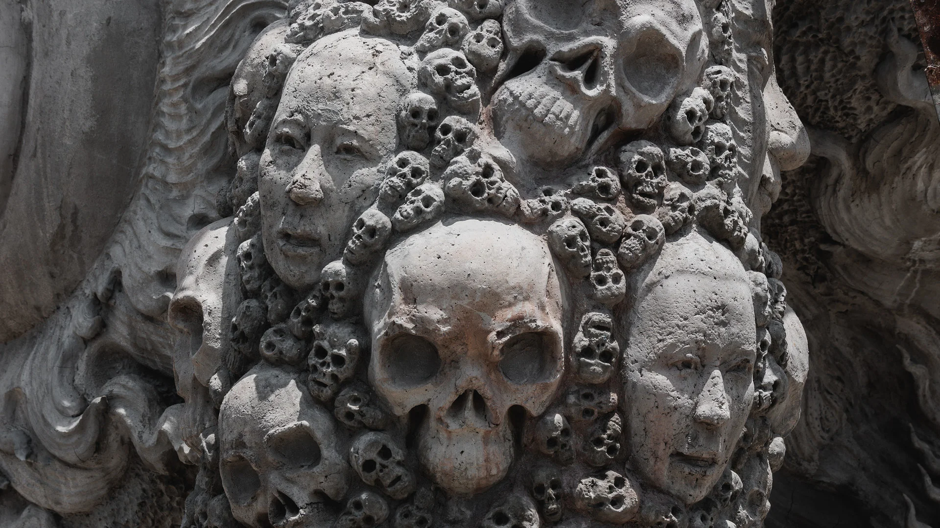 Unfinished skull sculpture in Wat Rong Suea Ten aka blue temple, Chiang Rai, Thailand