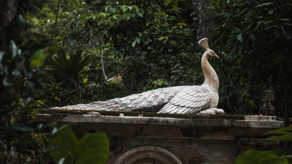 Wat Pha Lat peacock statue - Chiang Mai - Thailand