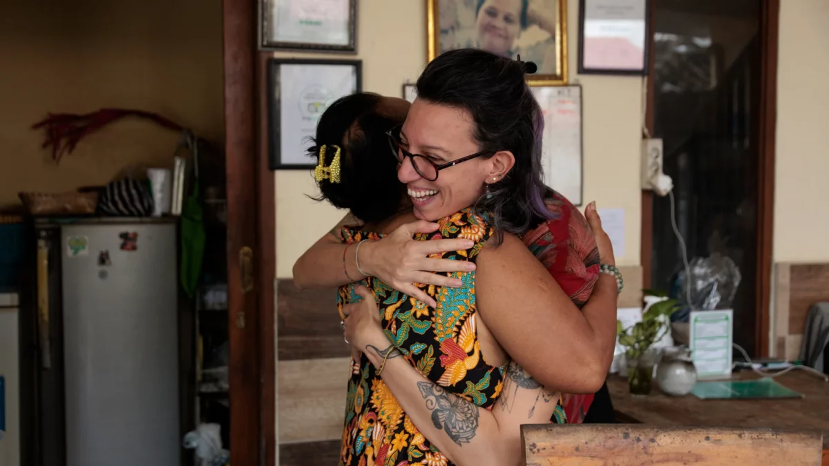 Hugging Ni Nyoman Badri aka mama in ubud Bali