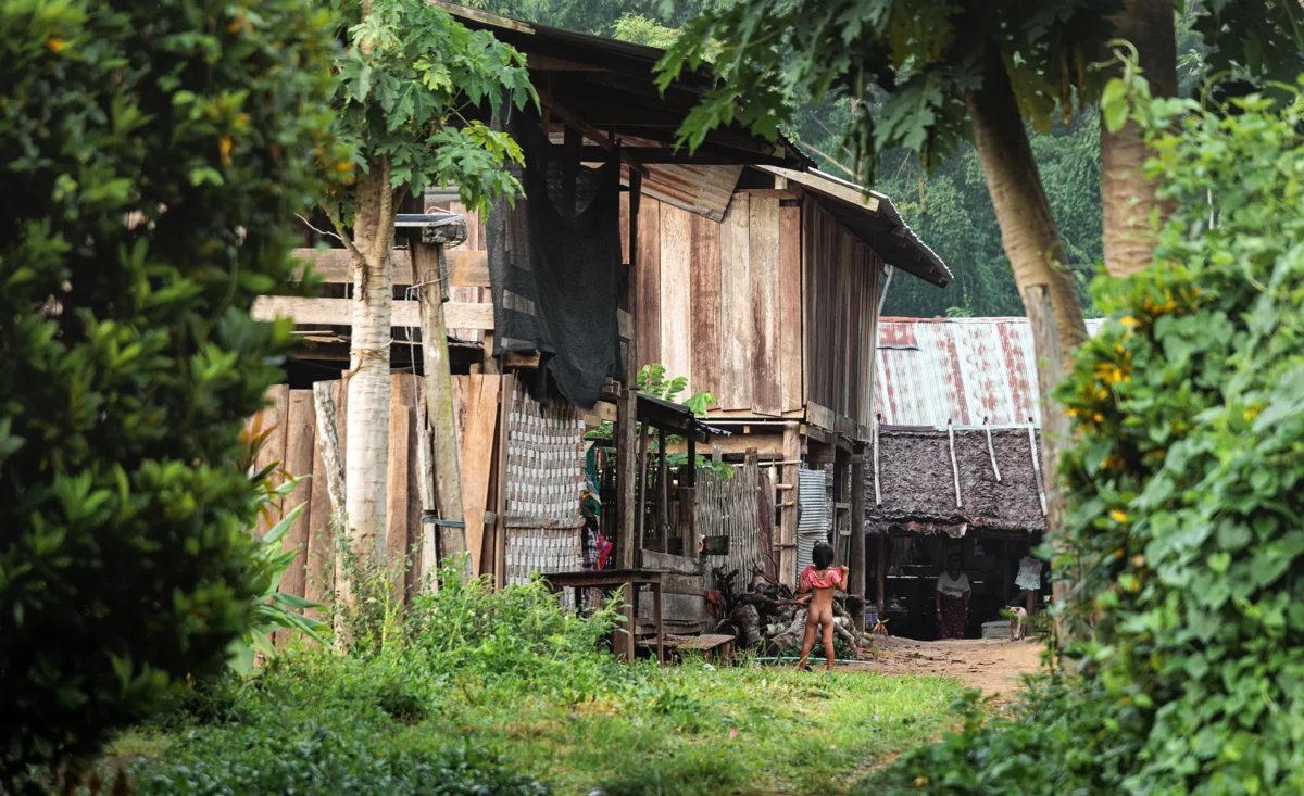 Playful Kayan kid, in the longneck village of huay pu keng